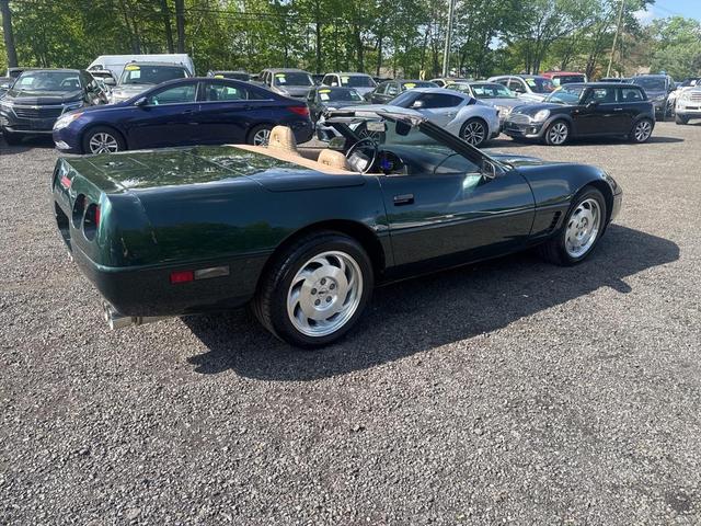 Photo of 1996 POLO GREEN Chevrolet Corvette