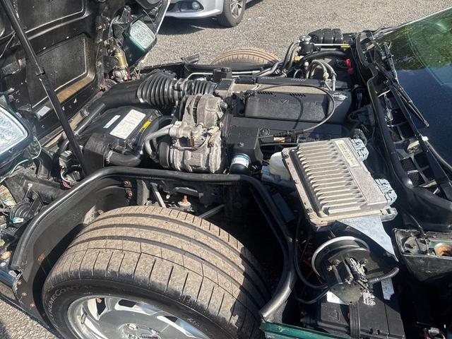 Photo of 1996 POLO GREEN Chevrolet Corvette