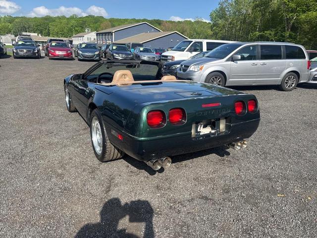 Photo of 1996 POLO GREEN Chevrolet Corvette
