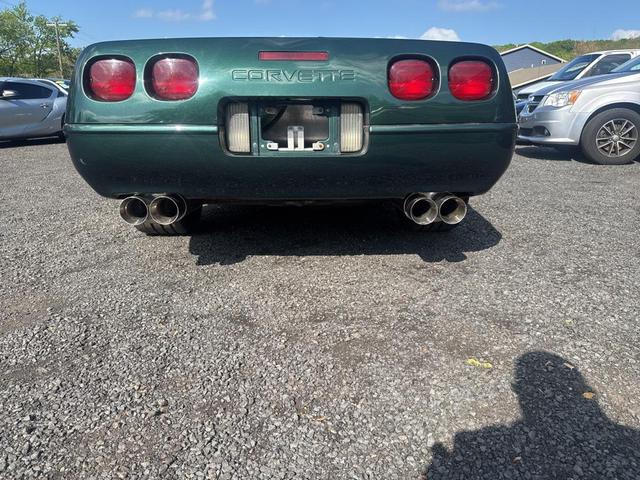 Photo of 1996 POLO GREEN Chevrolet Corvette