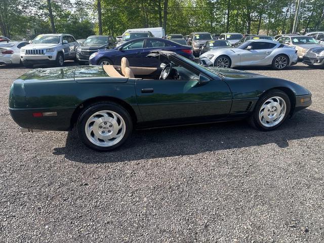 Photo of 1996 POLO GREEN Chevrolet Corvette