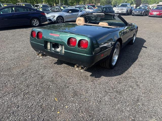 Photo of 1996 POLO GREEN Chevrolet Corvette