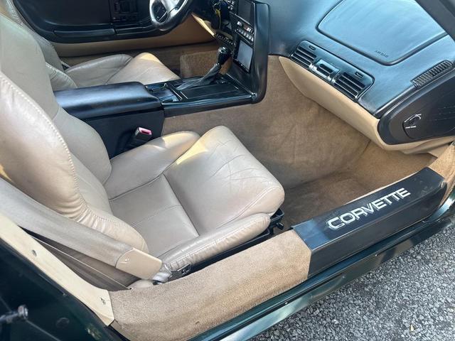 Photo of 1996 POLO GREEN Chevrolet Corvette
