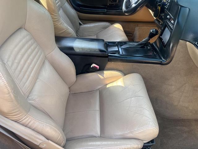 Photo of 1996 POLO GREEN Chevrolet Corvette