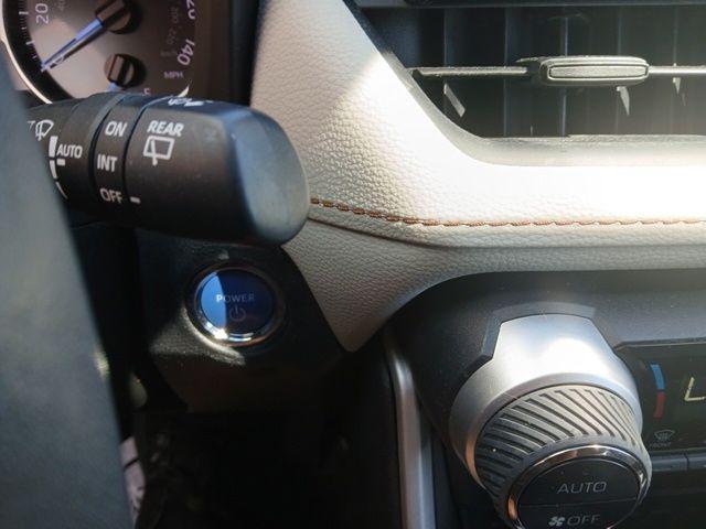 Photo of 2022 Midnight Black Metallic Toyota RAV4 Hybrid