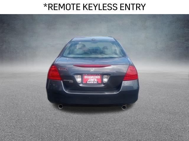 Photo of 2006 Graphite Pearl Honda Accord