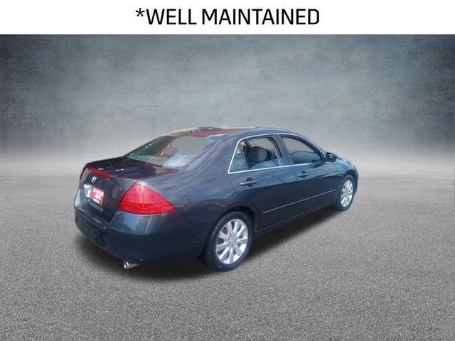 Photo of 2006 Graphite Pearl Honda Accord