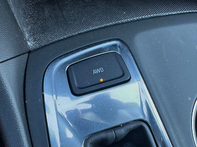 Photo of 2022 Seaglass Blue Metallic Chevrolet Equinox