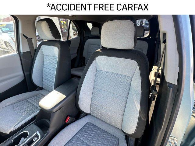 Photo of 2022 Seaglass Blue Metallic Chevrolet Equinox