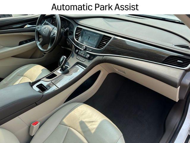 Photo of 2017 White Frost Tricoat Buick LaCrosse