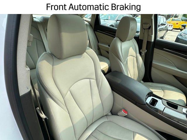 Photo of 2017 White Frost Tricoat Buick LaCrosse