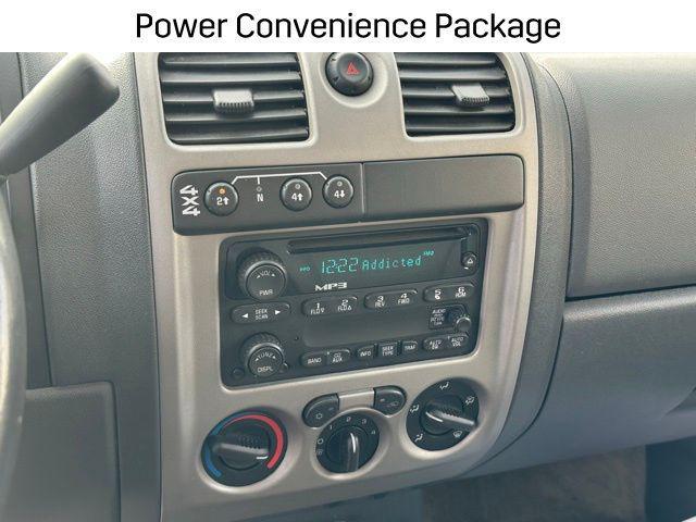 Photo of 2005 Superior Blue Metallic GMC Canyon