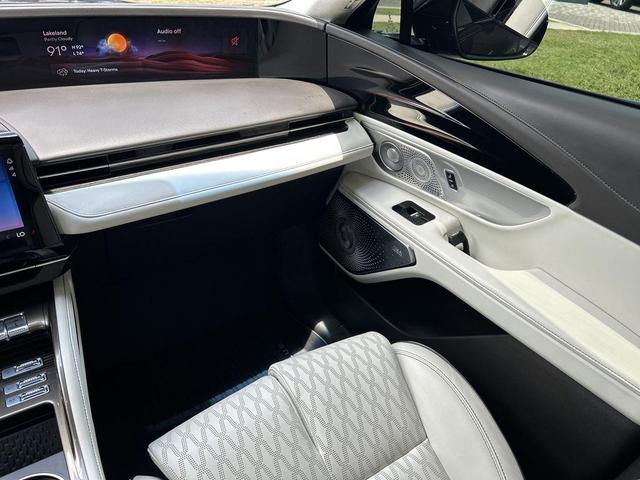 Photo of 2024 Red Metallic Lincoln Nautilus