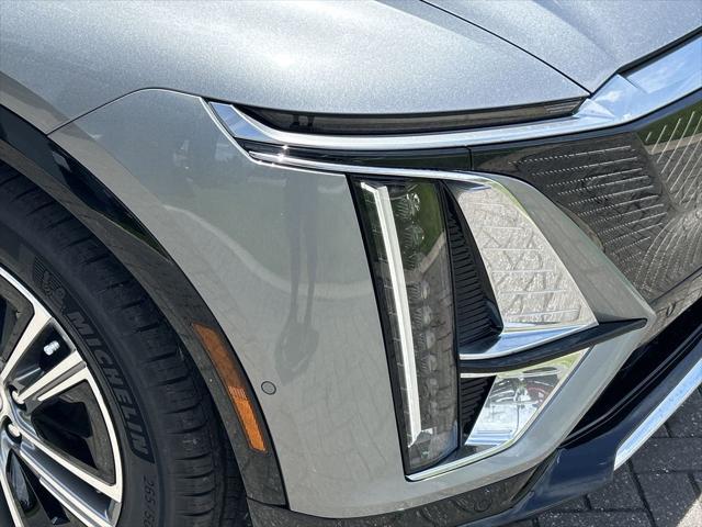 Photo of 2025 Argent Silver Metallic Cadillac LYRIQ