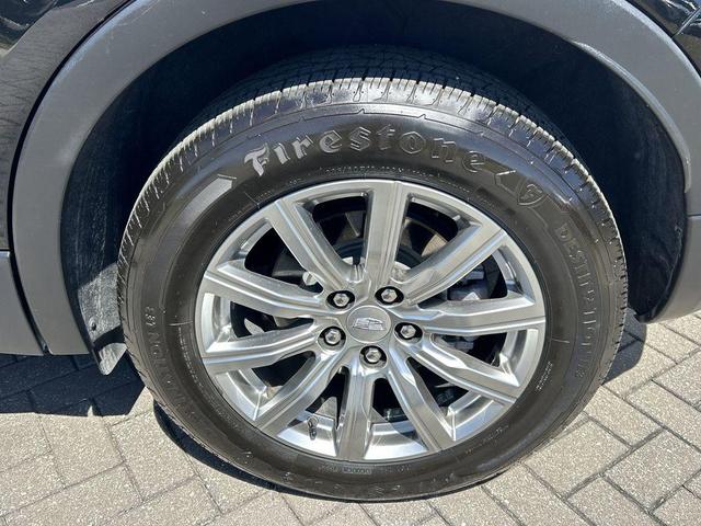 Photo of 2021 Stellar Black Metallic Cadillac XT4