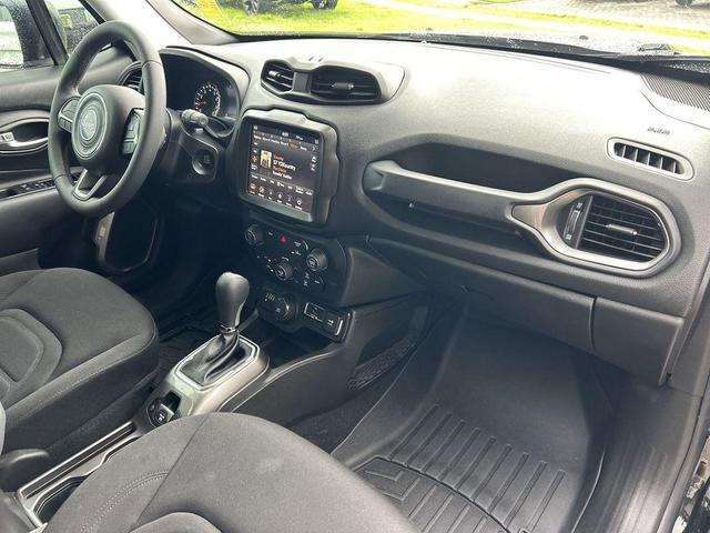 Photo of 2022 Black Clearcoat Jeep Renegade