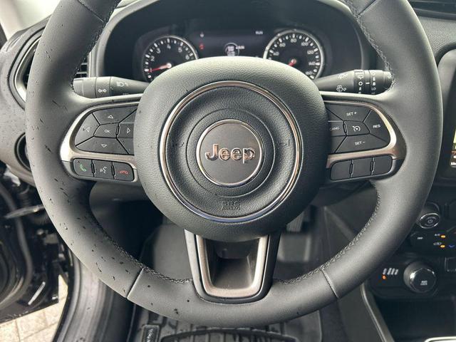 Photo of 2022 Black Clearcoat Jeep Renegade