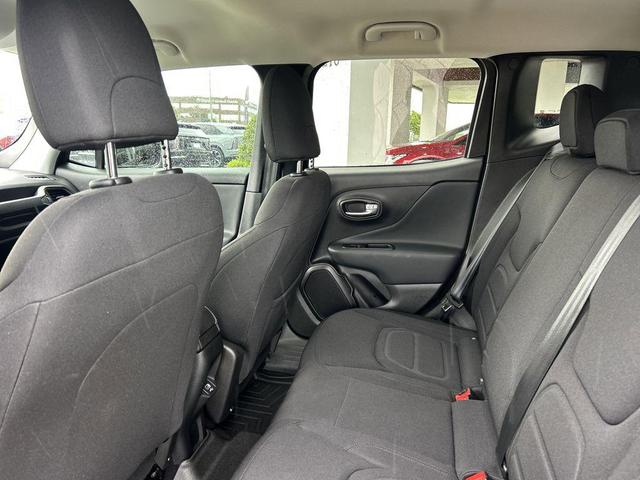 Photo of 2022 Black Clearcoat Jeep Renegade