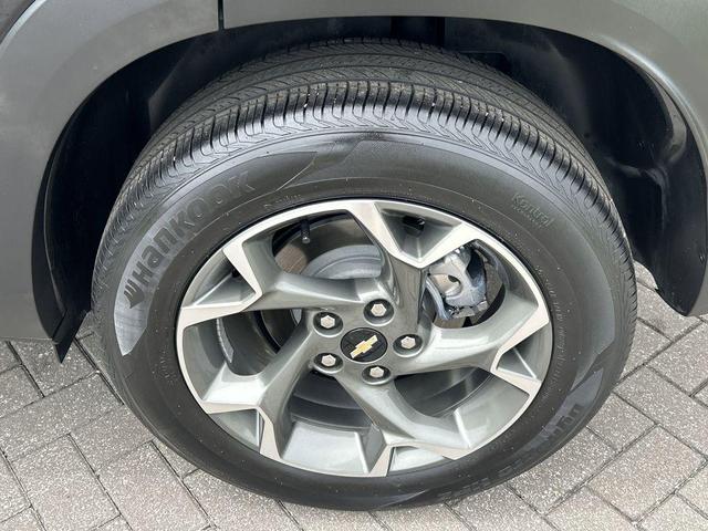 Photo of 2024 Mosaic Black Metallic Chevrolet Trax