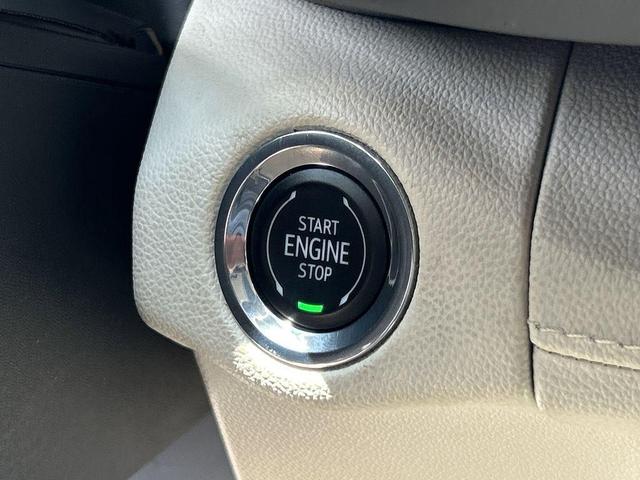 Photo of 2022 Summit White Buick Envision