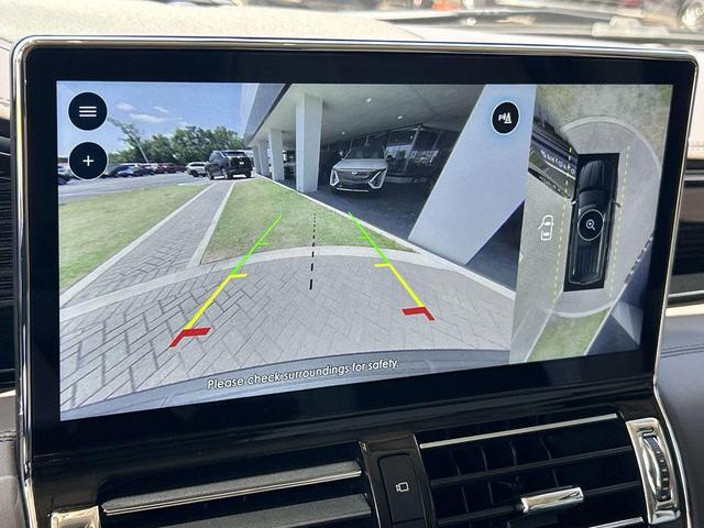 Photo of 2024 Black Metallic Lincoln Navigator