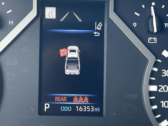 Photo of 2023 Ice Cap Toyota Tundra