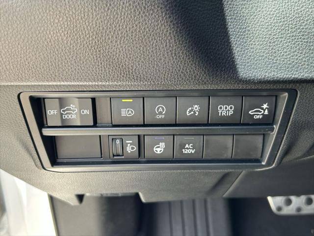 Photo of 2023 Ice Cap Toyota Tundra