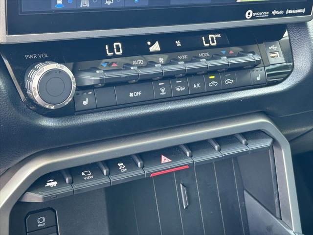 Photo of 2023 Ice Cap Toyota Tundra