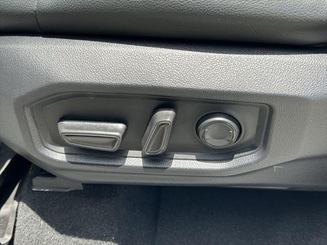 Photo of 2023 Ice Cap Toyota Tundra