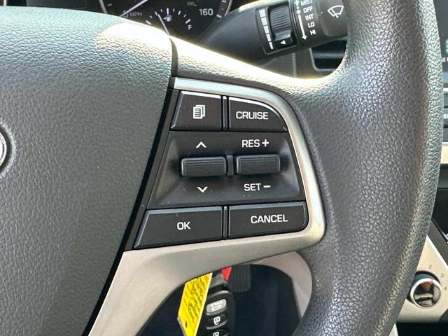 Photo of 2018 Electric Blue Hyundai ELANTRA