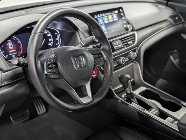 Photo of 2020 Platinum White Honda Accord