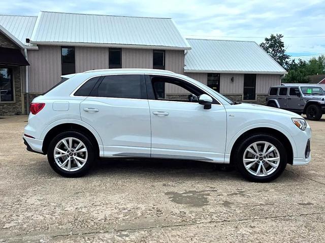 Photo of 2024 White Audi Q3