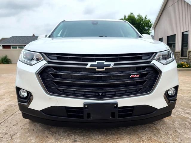 Photo of 2021 White Chevrolet Traverse