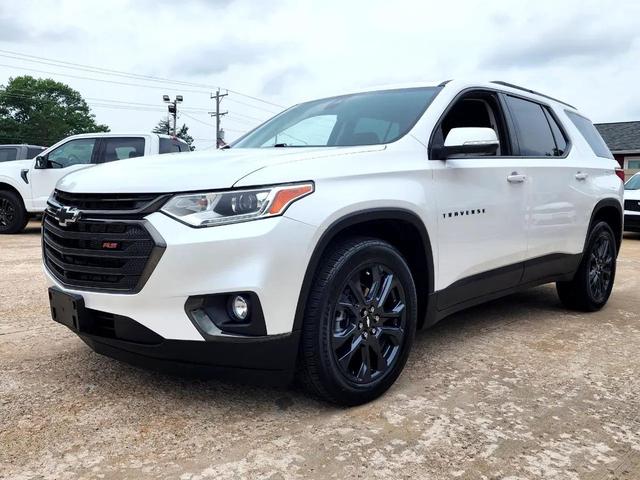 Photo of 2021 White Chevrolet Traverse