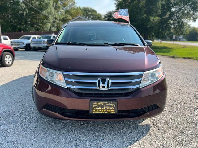 Photo of 2011 Burgundy Honda Odyssey