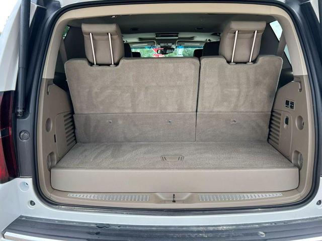 Photo of 2016 White Chevrolet Tahoe