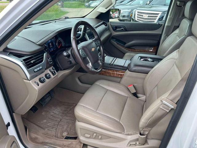 Photo of 2016 White Chevrolet Tahoe