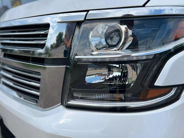 Photo of 2016 White Chevrolet Tahoe