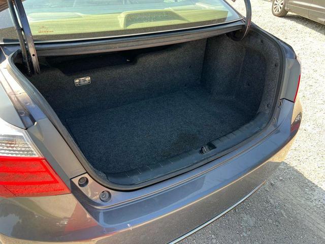 Photo of 2015 Gray Honda Accord Hybrid