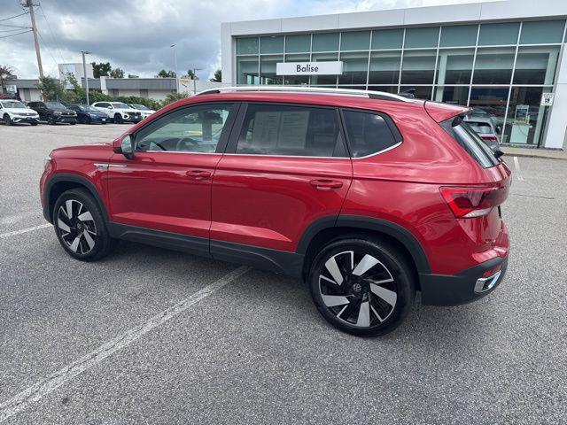 Photo of 2024 Kings Red Metallic Volkswagen Taos