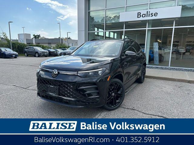 Photo of 2025 Deep Black Pearl Volkswagen Tiguan