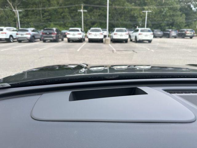 Photo of 2025 Deep Black Pearl Volkswagen Tiguan