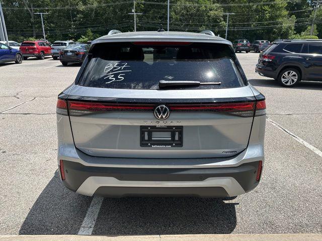 Photo of 2025 Pyrite Silver Metallic Volkswagen Tiguan