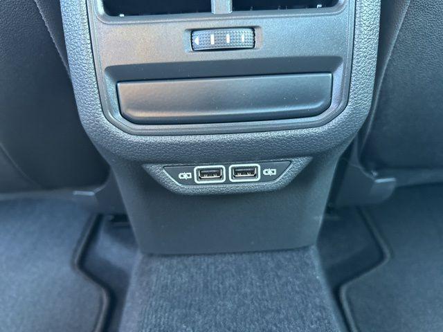 Photo of 2022 Deep Black Pearl Volkswagen Passat