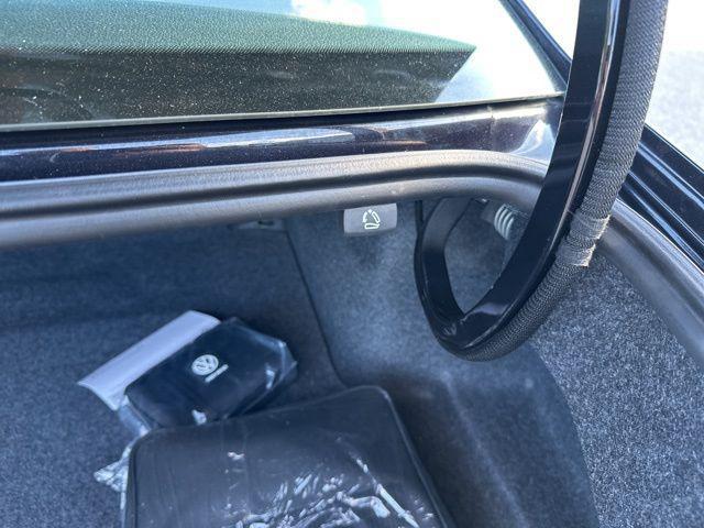 Photo of 2022 Deep Black Pearl Volkswagen Passat