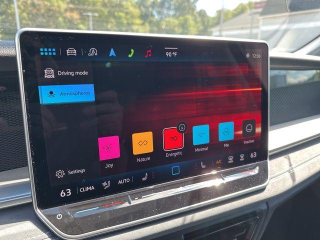 Photo of 2025 Platinum Gray Metallic Volkswagen Tiguan