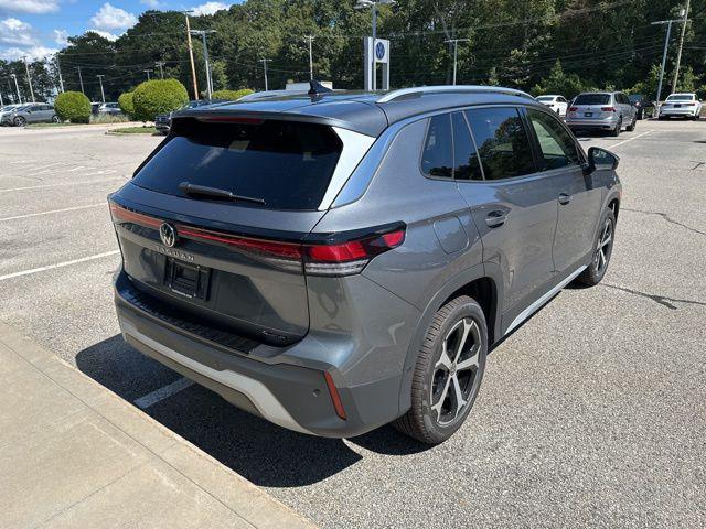 Photo of 2025 Platinum Gray Metallic Volkswagen Tiguan
