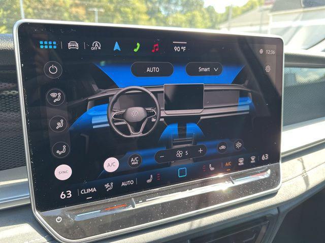 Photo of 2025 Platinum Gray Metallic Volkswagen Tiguan