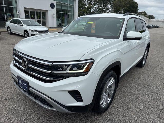 Photo of 2022 Pure White Volkswagen Atlas