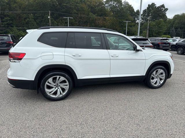 Photo of 2022 Pure White Volkswagen Atlas